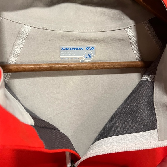 Men’s red soft shell Salomon jacket size L. Like new - Picture 2 of 4
